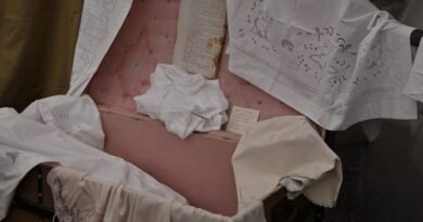 La mostra “Corredi, Merletti e Accessori dell’800” fino al 31 maggio