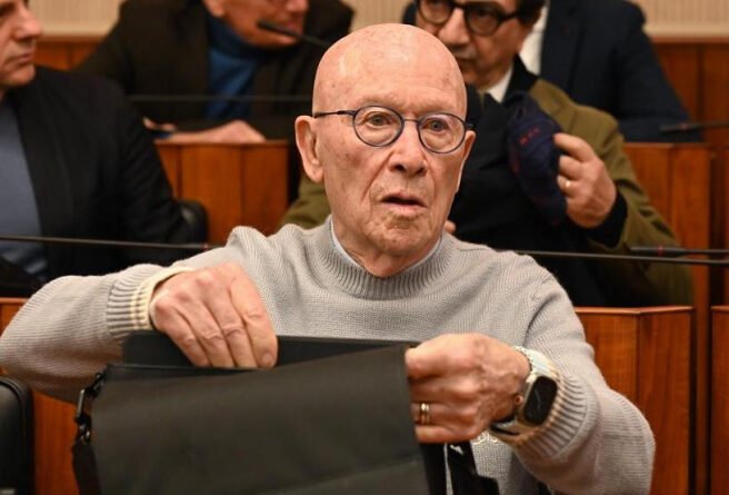 Natuzzi, da oggi Aldo Uva è il nuovo amministratore delegato. Pasquale Natuzzi lascia la guida operativa